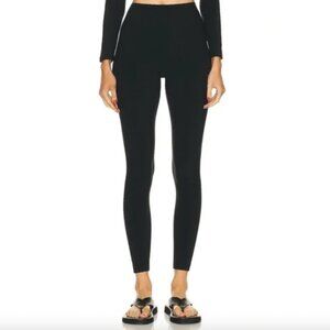 LE ORE from Bandier - Bella Bonded Legging in Black Size M